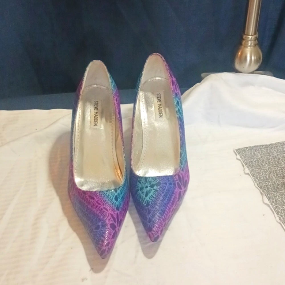 Rainbow Colored Steve Madden Heels sz 7.5 used